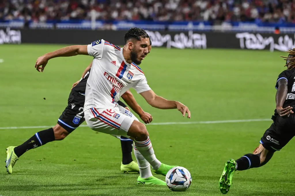 Cherki accompagné de son petit frère contre Lille